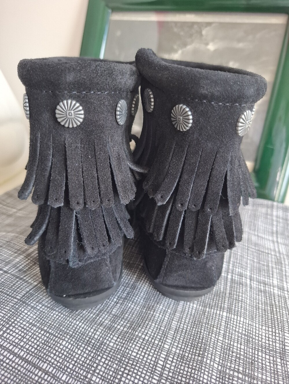 MINNETONKA Double Fringe Boots / 7 - Picture 3 of 10